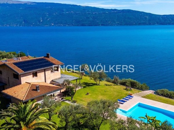 casa indipendente in vendita a Toscolano-Maderno in zona Cecina