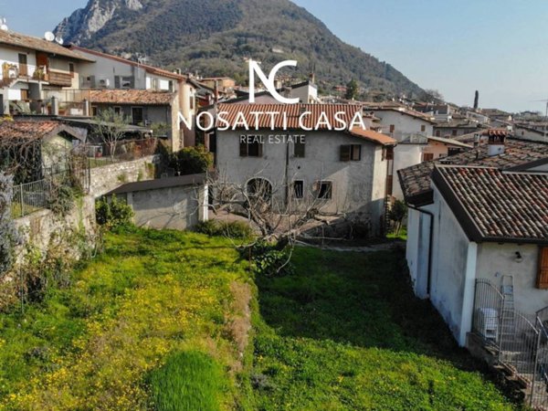 appartamento in vendita a Toscolano-Maderno in zona Gaino