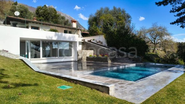 casa indipendente in vendita a Toscolano-Maderno