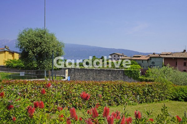 casa indipendente in vendita a Toscolano-Maderno in zona Cecina