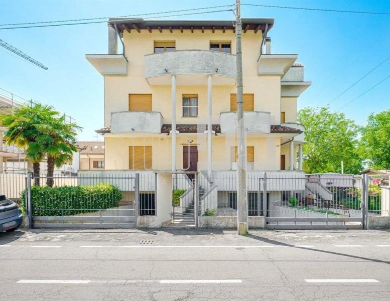 casa indipendente in vendita a Toscolano-Maderno