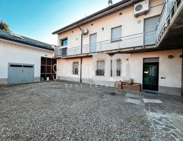 casa indipendente in vendita a Toscolano-Maderno in zona Maderno