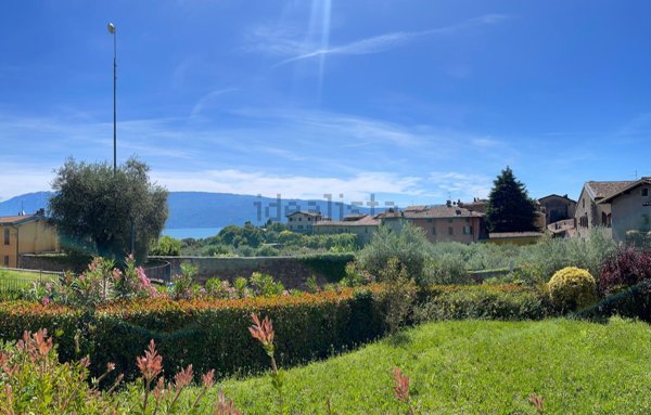 casa indipendente in vendita a Toscolano-Maderno in zona Cecina