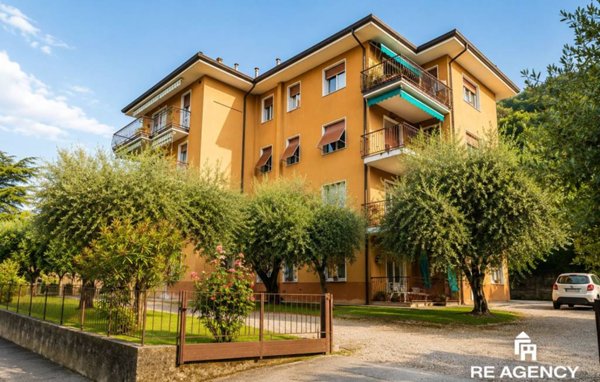 appartamento in vendita a Toscolano-Maderno in zona Toscolano