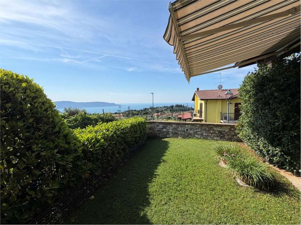 casa indipendente in vendita a Toscolano-Maderno in zona Gaino