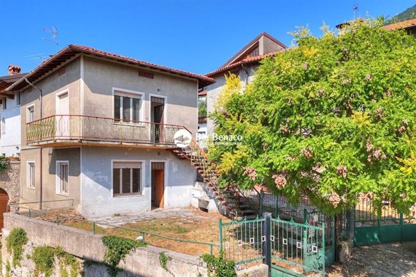 casa indipendente in vendita a Toscolano-Maderno in zona Gaino