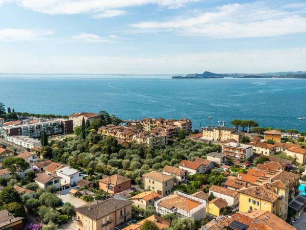 casa indipendente in vendita a Toscolano-Maderno in zona Maderno