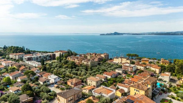 casa indipendente in vendita a Toscolano-Maderno in zona Maderno