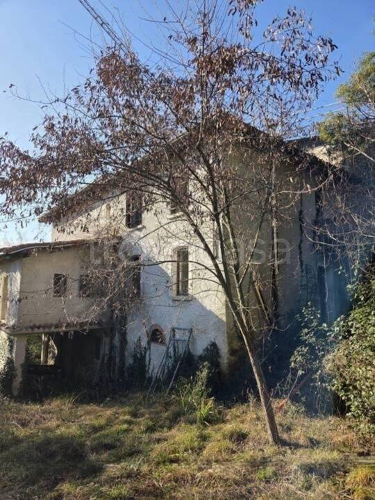 casa indipendente in vendita a Toscolano-Maderno in zona Sanico