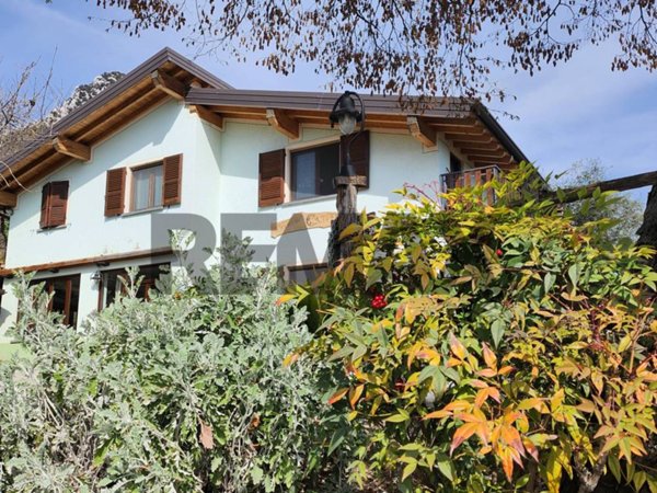 appartamento in vendita a Toscolano-Maderno in zona Gaino