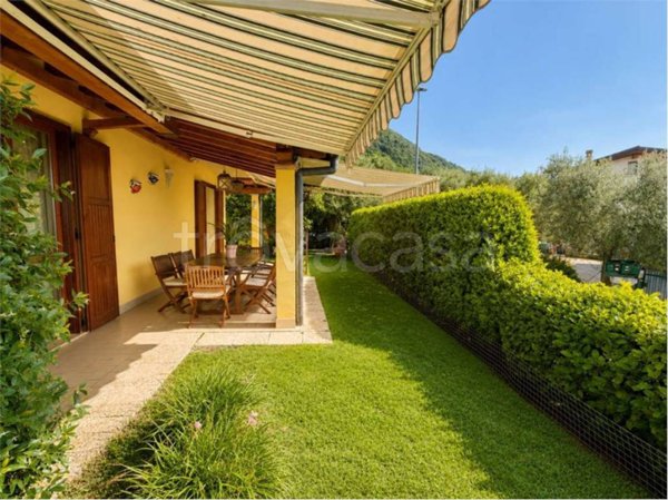 casa indipendente in vendita a Toscolano-Maderno in zona Gaino