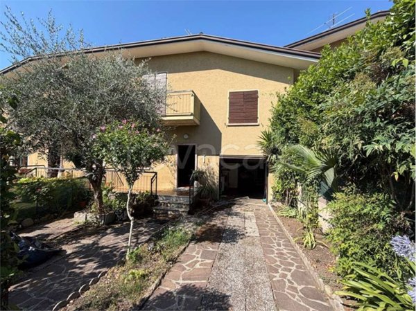 casa indipendente in vendita a Toscolano-Maderno in zona Gaino