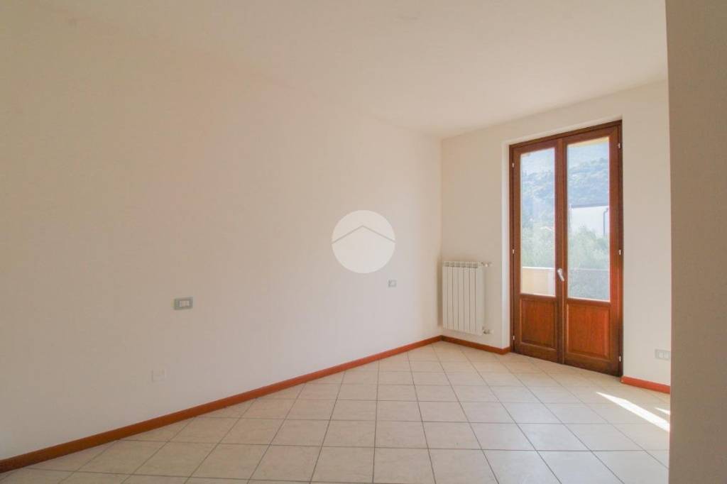 appartamento in vendita a Toscolano-Maderno in zona Toscolano