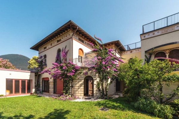 casa indipendente in vendita a Toscolano-Maderno in zona Toscolano