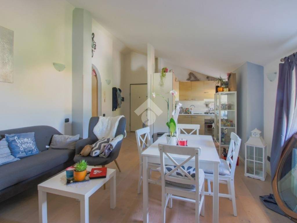 appartamento in vendita a Toscolano-Maderno in zona Maderno