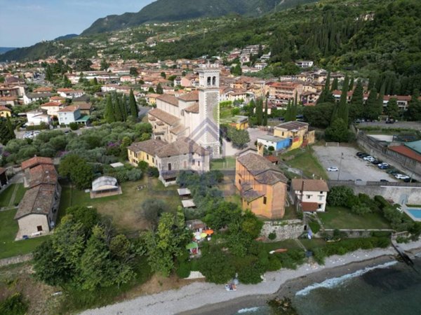 appartamento in vendita a Toscolano-Maderno in zona Toscolano