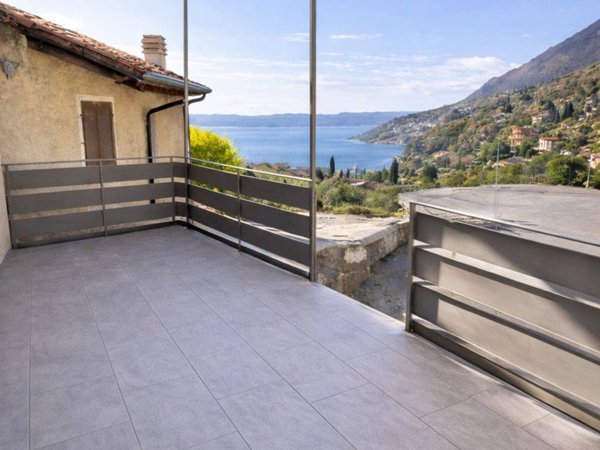 casa indipendente in vendita a Toscolano-Maderno in zona Pulciano