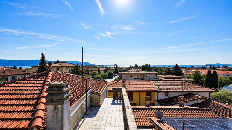 casa indipendente in vendita a Toscolano-Maderno in zona Toscolano