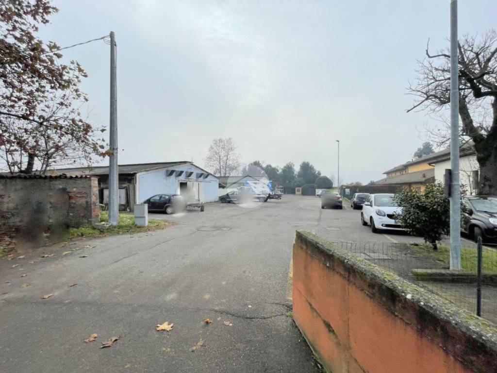 capannone in vendita a Travagliato