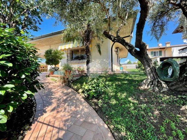casa indipendente in vendita a Travagliato