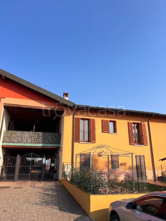 appartamento in vendita a Travagliato