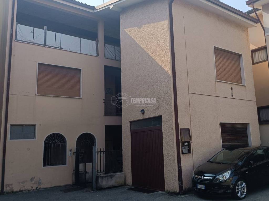 intera palazzina in vendita a Travagliato
