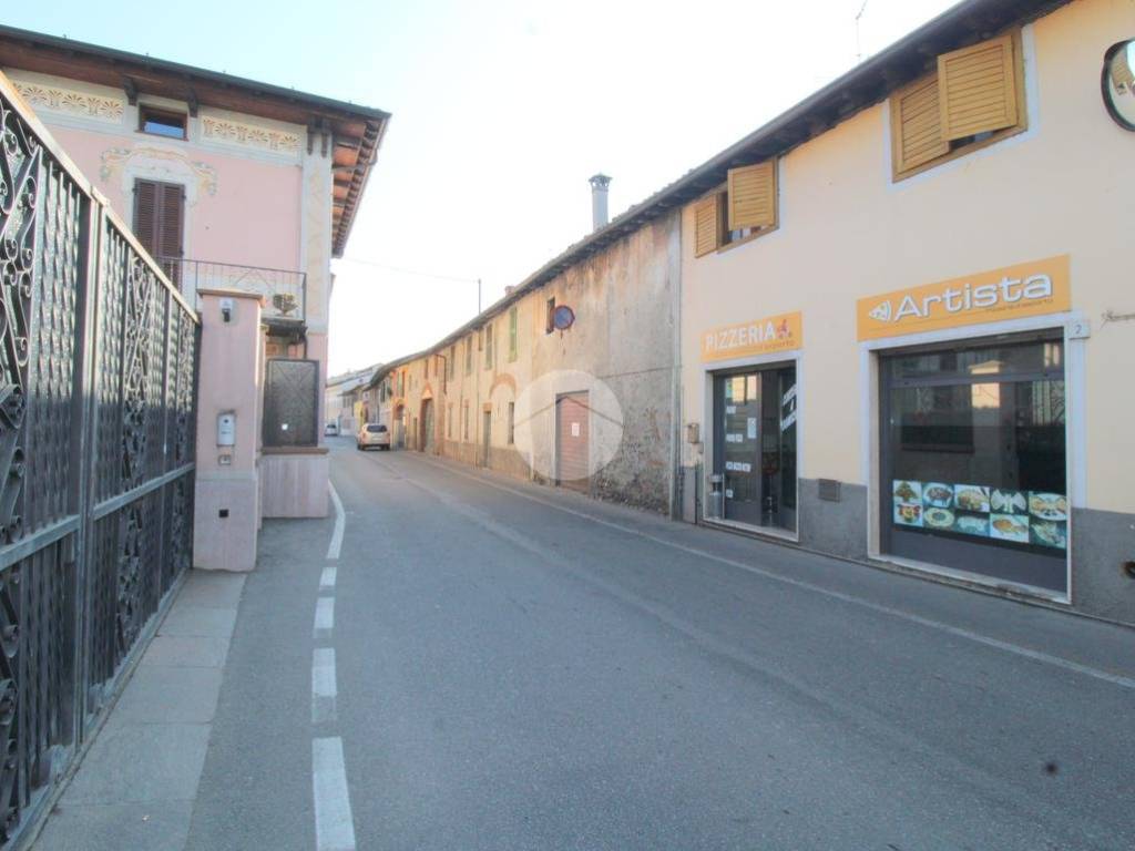 negozio in vendita a Travagliato
