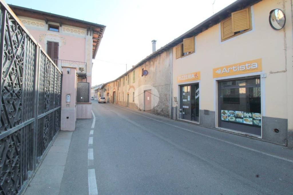 negozio in vendita a Travagliato