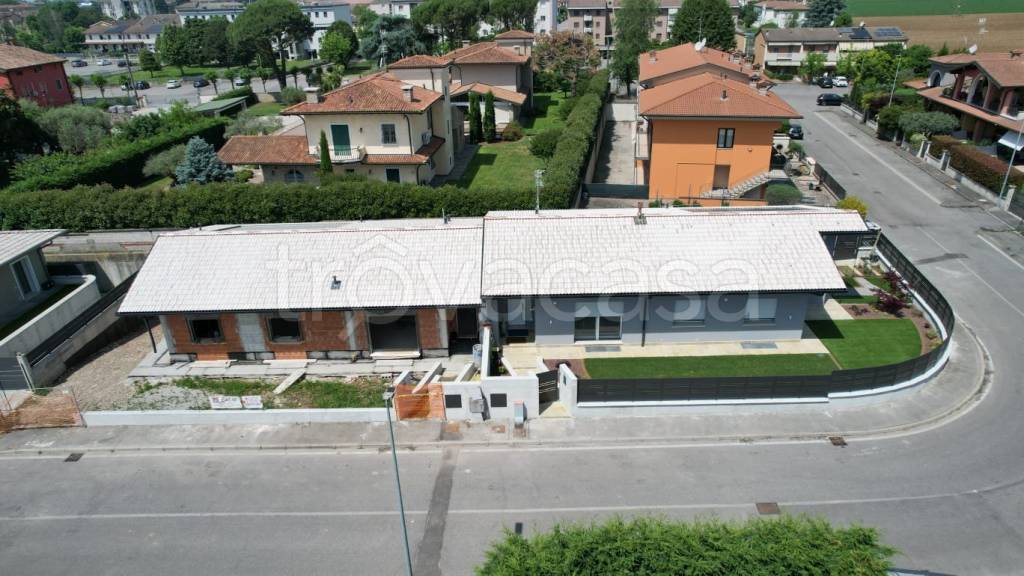 casa indipendente in vendita a Travagliato