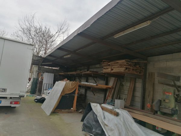 locale di sgombero in vendita a Travagliato