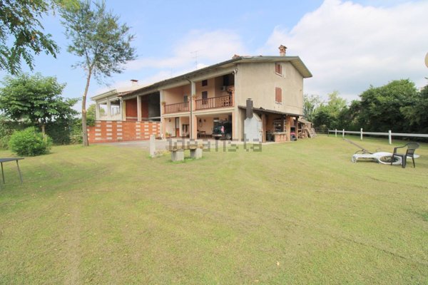 casale in vendita a Travagliato