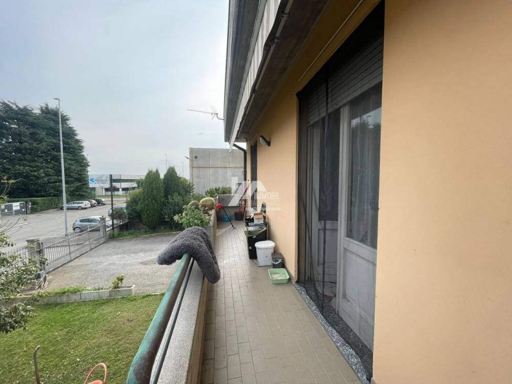 capannone in vendita a Travagliato