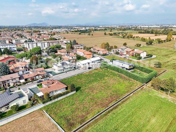 terreno edificabile in vendita a Travagliato