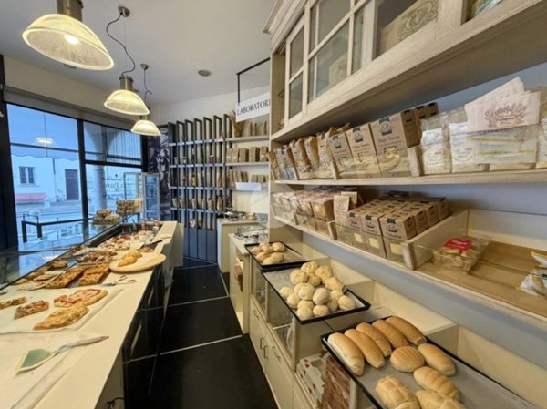 negozio in vendita a Travagliato