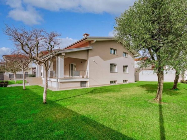 casa indipendente in vendita a Travagliato