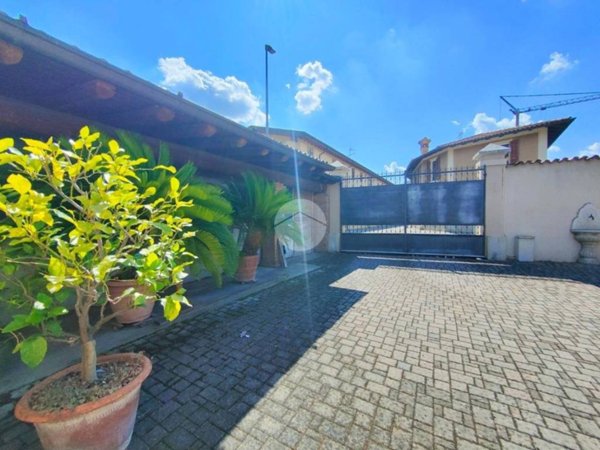 negozio in vendita a Travagliato