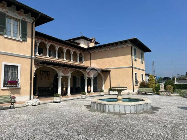 casa indipendente in vendita a Travagliato