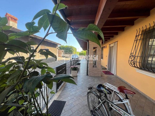 casa indipendente in vendita a Travagliato
