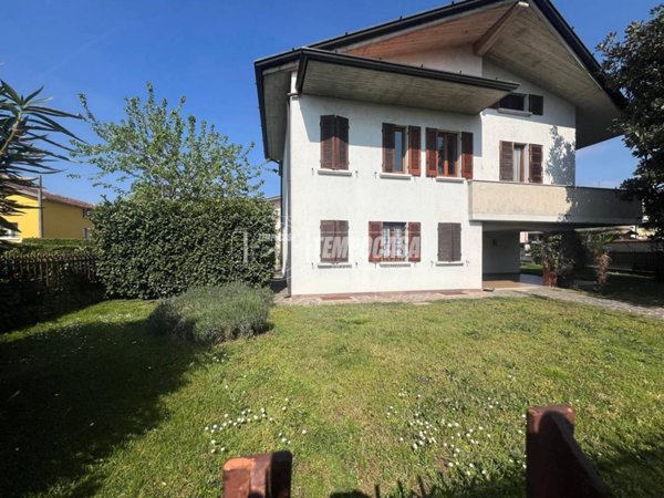casa indipendente in vendita a Travagliato