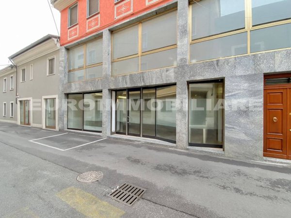 negozio in vendita a Travagliato