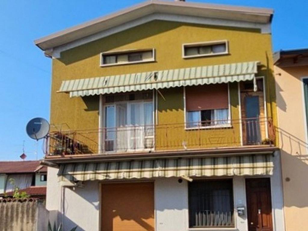 casa indipendente in vendita a Travagliato