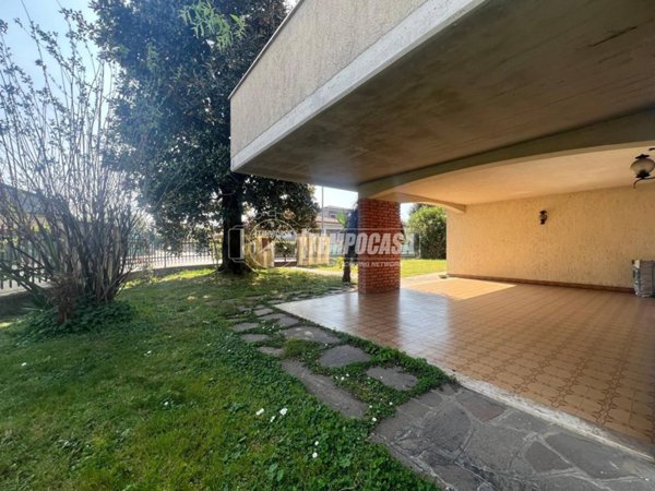 casa indipendente in vendita a Travagliato