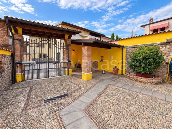 casa indipendente in vendita a Travagliato