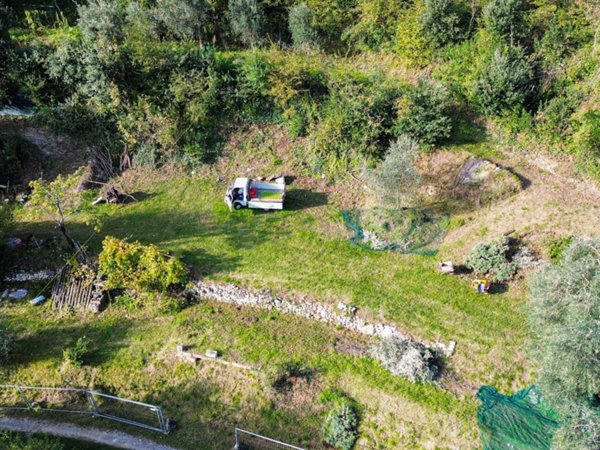 terreno edificabile in vendita a Tremosine sul Garda in zona Bassanega