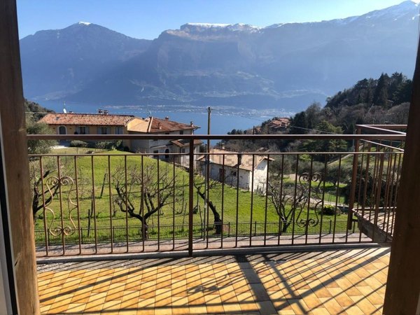 appartamento in vendita a Tremosine sul Garda in zona Pieve