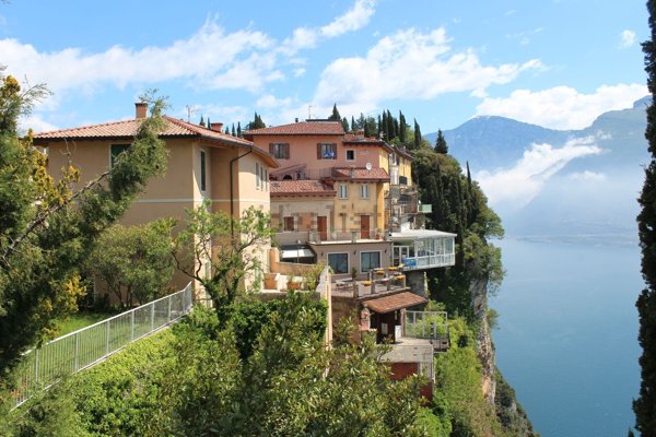 casa indipendente in vendita a Tremosine sul Garda