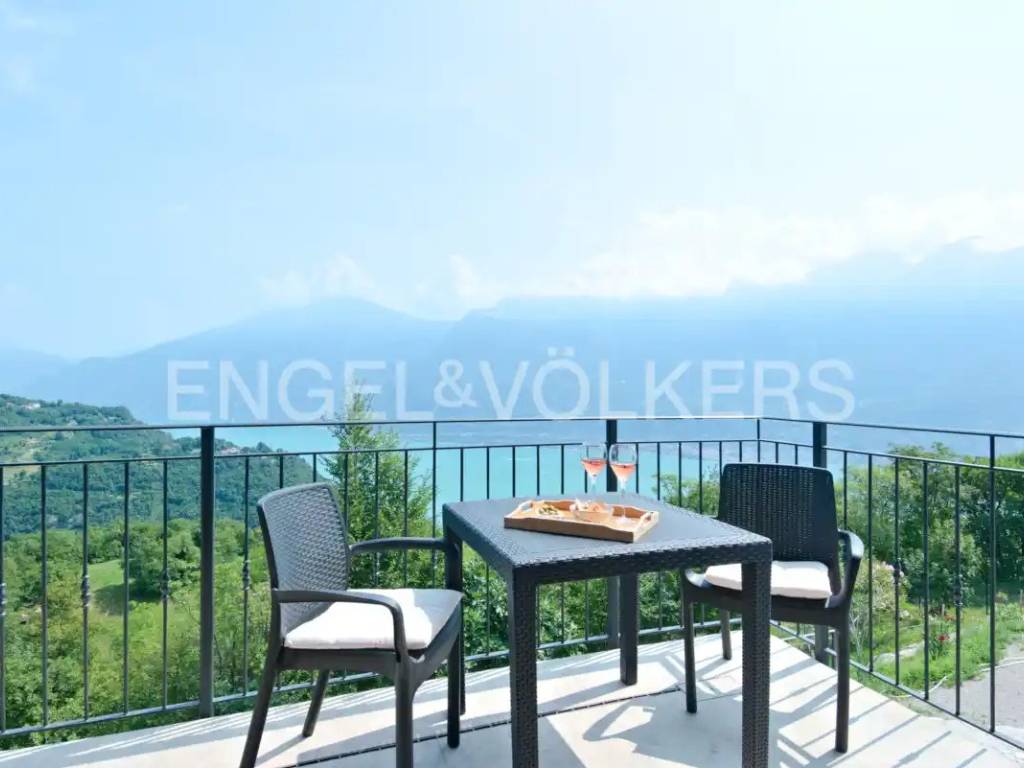 casa indipendente in vendita a Tremosine sul Garda