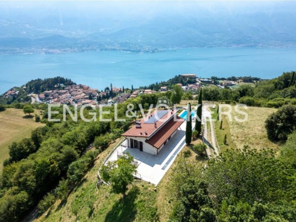 casa indipendente in vendita a Tremosine sul Garda in zona Pieve