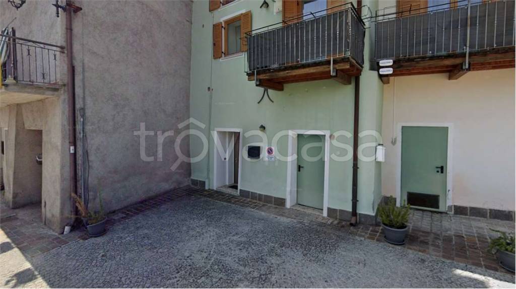 appartamento in vendita a Tremosine sul Garda in zona Voiandes