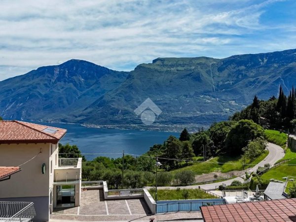 appartamento in vendita a Tremosine sul Garda in zona Pieve
